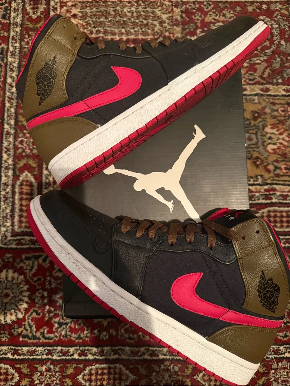Jordan 1 Phat Black Red Olive